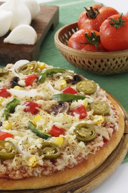 Yüce Pizza servis tabağı