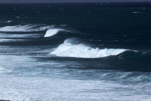 Golven en stenen op Gris Gris strand — Stockfoto