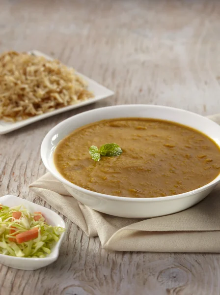 Curry di Dhansak con riso integrale — Foto Stock