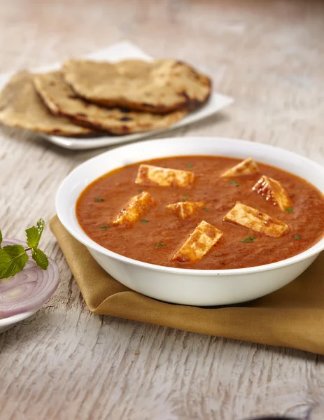 Paneer Tikka Masala curry with roti — Stock Photo, Image