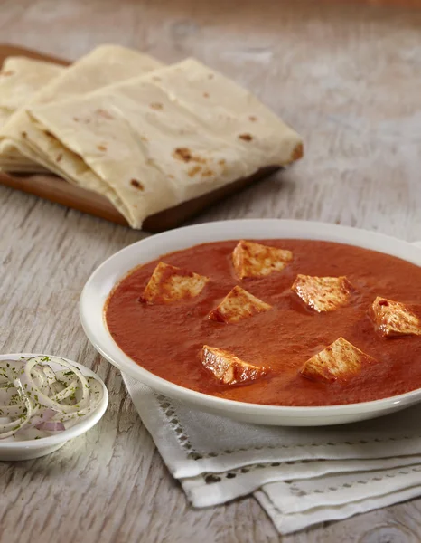 Paneer Makhani curry avec rumali roti — Photo