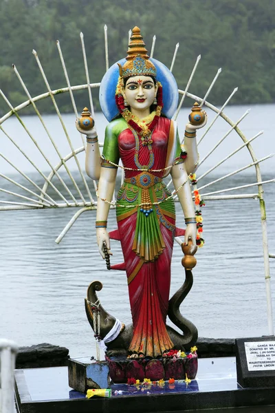 Standbeeld van hindoe-god — Stockfoto