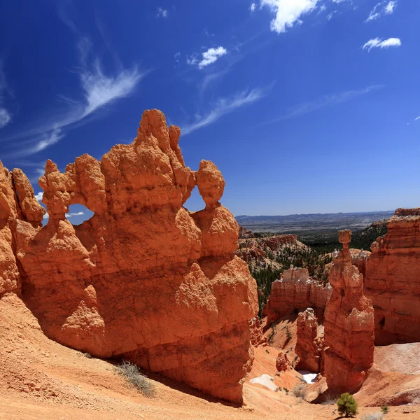 Beautiful rock formations at Bryce Canyon — Stock Photo, Image