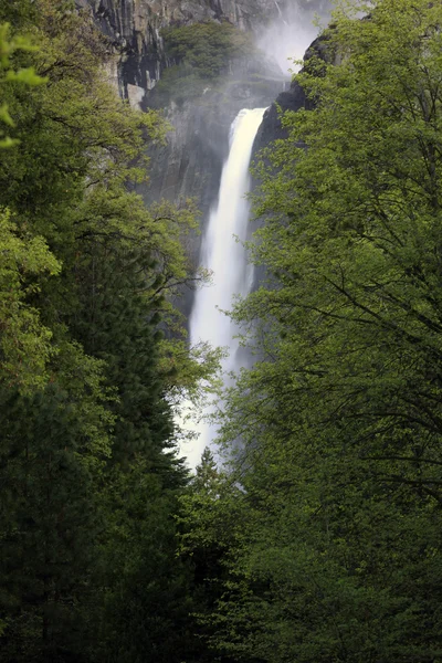 Şelale, Yosemite Milli Parkı — Stok fotoğraf