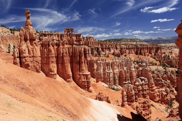 Belas formações rochosas no Bryce Canyon — Fotografia de Stock