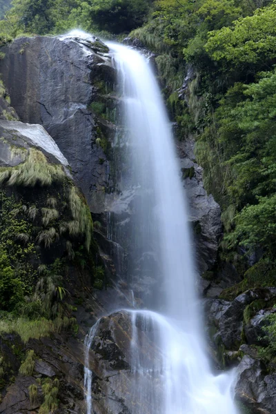 Cachoeira em Sikkim, Índia — Fotografia de Stock