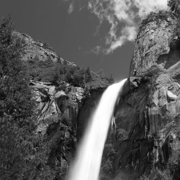 Водоспаду в національному парку Йосеміті — стокове фото