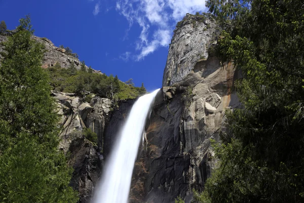 Vodopád v Yosemitském národním parku — Stock fotografie