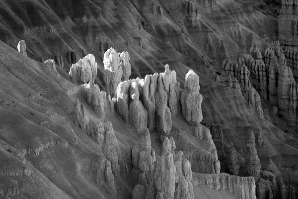 Vackra klippformationer på Bryce Canyon — Stockfoto