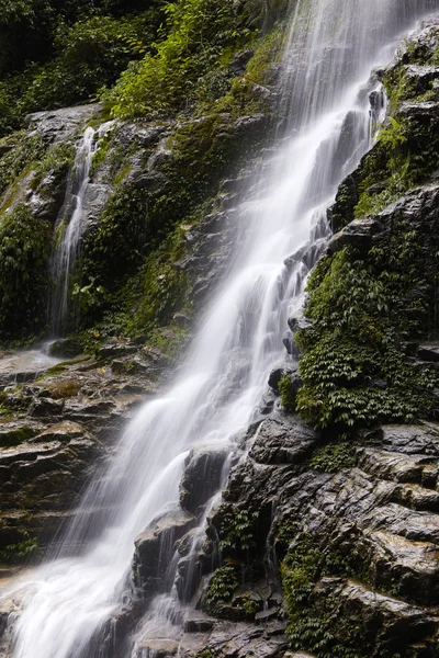 Vodopád v Sikkimu Indie — Stock fotografie