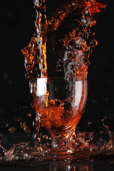 Nalít víno s logem — Stock fotografie