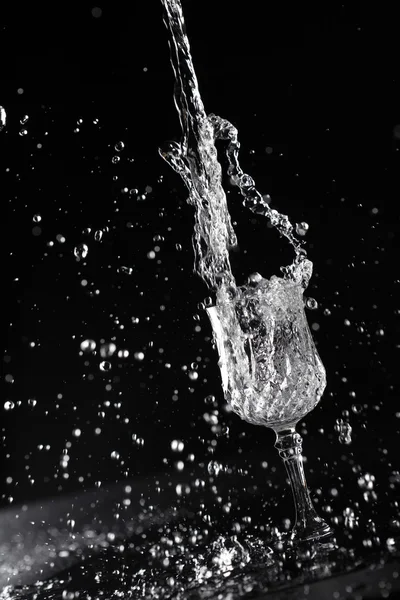 Éclaboussure d'eau en verre — Photo