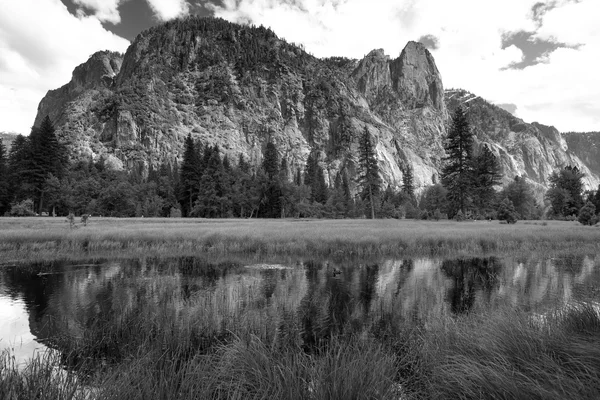 Polovina dome Yosemitský národní park — Stock fotografie