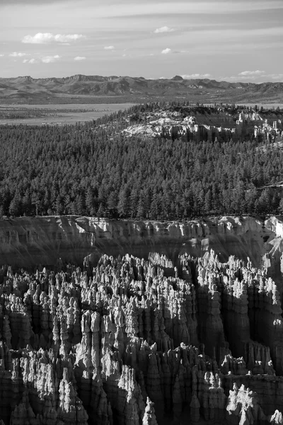 Όμορφη πετρώματα σε Bryce Canyon — Φωτογραφία Αρχείου