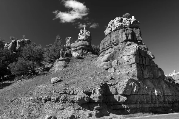 Vackra klippformationer på Bryce Canyon — Stockfoto