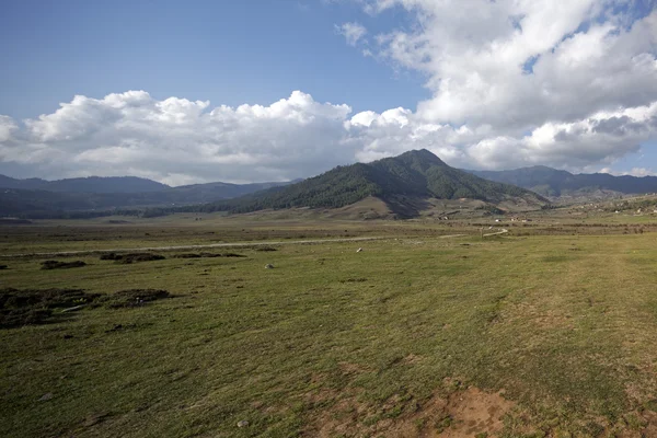 Utsikt över Phobjikha dalen, Bhutan, Circa maj 2015 — Stockfoto