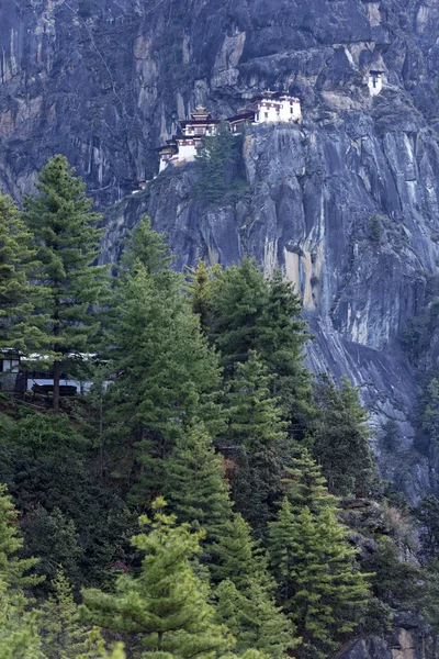 Taktshang Goemba (Monasterio del Nido de los Tigres), Bután, Circa MAYO 2015 — Foto de Stock