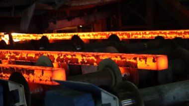 sıcak plaka üzerinde çelik fabrikası