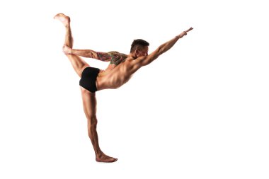 Yoga sınıfı, dansçının duruş, bir derin göğüs saptırma