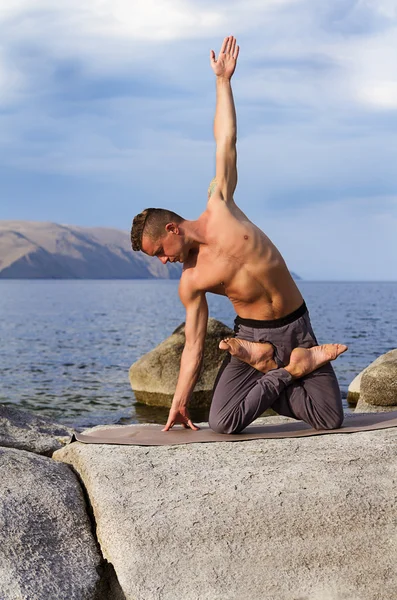 Yoga, gymnastics, pilates — Stock Photo, Image