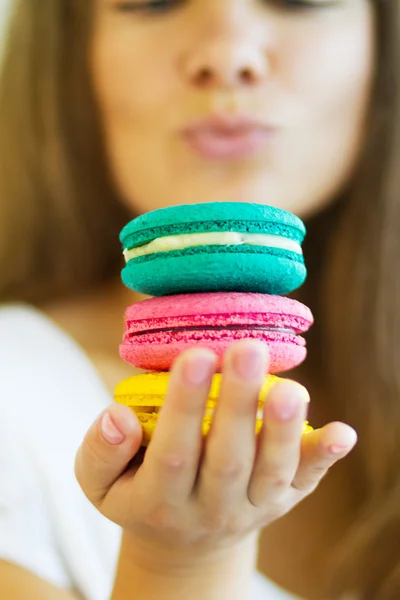 Chica y dulces, postre, pastelería —  Fotos de Stock