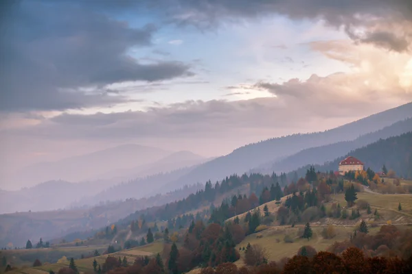 November foggy morning in Carpathian mountains — Stock Photo, Image