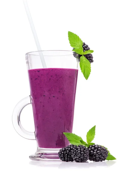 Fresh blackberry smoothies in a glass — Stock Photo, Image