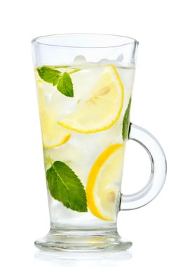 Limonata, limon suyuyla