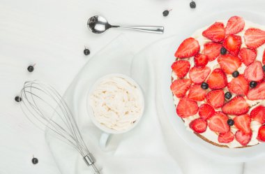 nutritious cake with fresh strawberries