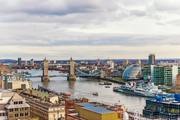 Bella vista urbana di monumenti famosi a Londra, Inghilterra — Foto Stock