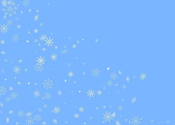 クリスマスの背景 白い繊細な透かし彫りの雪片が青い背景を飛んでいます お正月デザイン — ストックベクタ