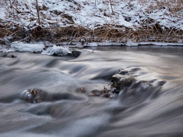 Vue Débit Rocheux Rivière Avec Glace — Photo