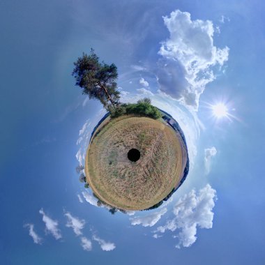 Ağaçlı küçük gezegen küre modu. Şehrin küresel manzarası, küçük gezegen.. 