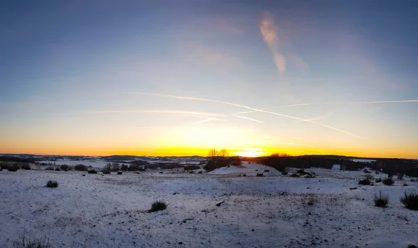 Escena Invierno Con Nieve Sol Noche — Foto de Stock
