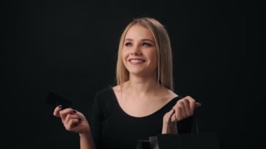 Heyecanlı kadın Kara Cuma 'yı bekliyor