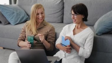 İki bayan başarılı bir proje yaratıyor