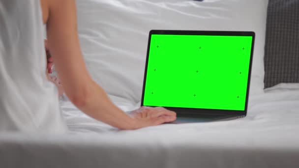 Womam segítségével chroma kulcs laptop — Stock videók