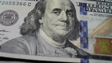 100 makro düşen dolar