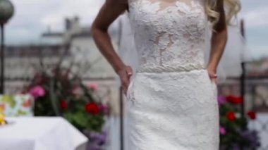 Yürüyüş güzel gelin