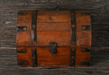 Old closed wooden chest clipart