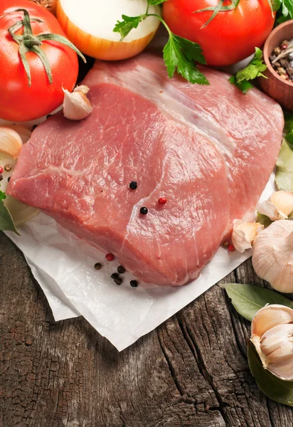 Ώμος νωπό χοιρινό κρέας με λαχανικά — Φωτογραφία Αρχείου