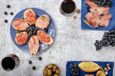 Şarap için farklı atıştırmalıklar