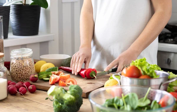 Gesunder Lebensstil Und Gesundes Ernährungskonzept Schwangere Der Frühschwangerschaft Bereiten Ein — Stockfoto