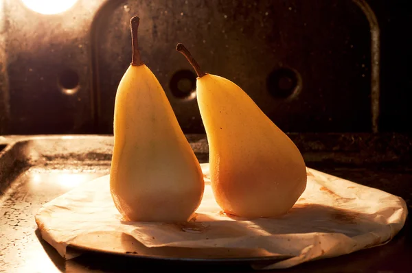 Peras en el horno —  Fotos de Stock