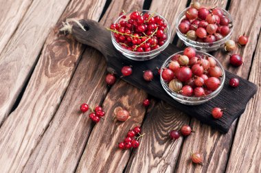 farklı mevsim meyveleri