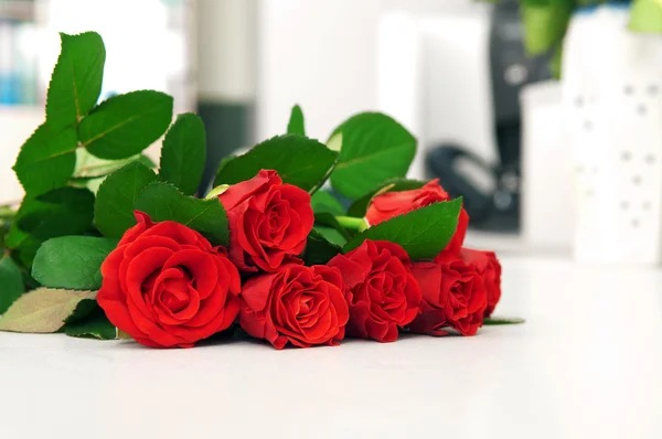 Bouquet rouge de roses — Photo