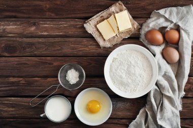 Krep veya pasta yapmak için malzemeler