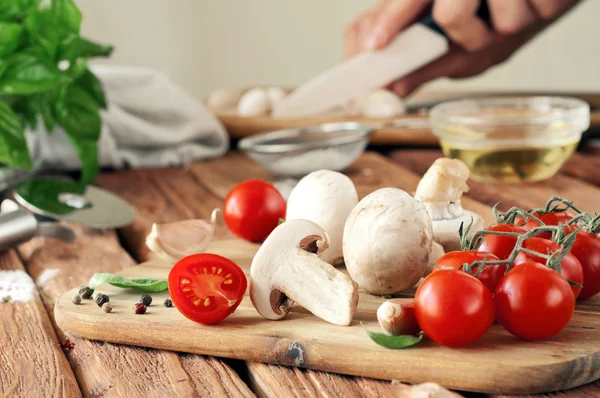 Ingredientes alimentares para pizza ou espaguete — Fotografia de Stock