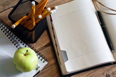 Open notepad with clean pages closeup