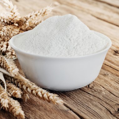 flour in ceramic bowl 